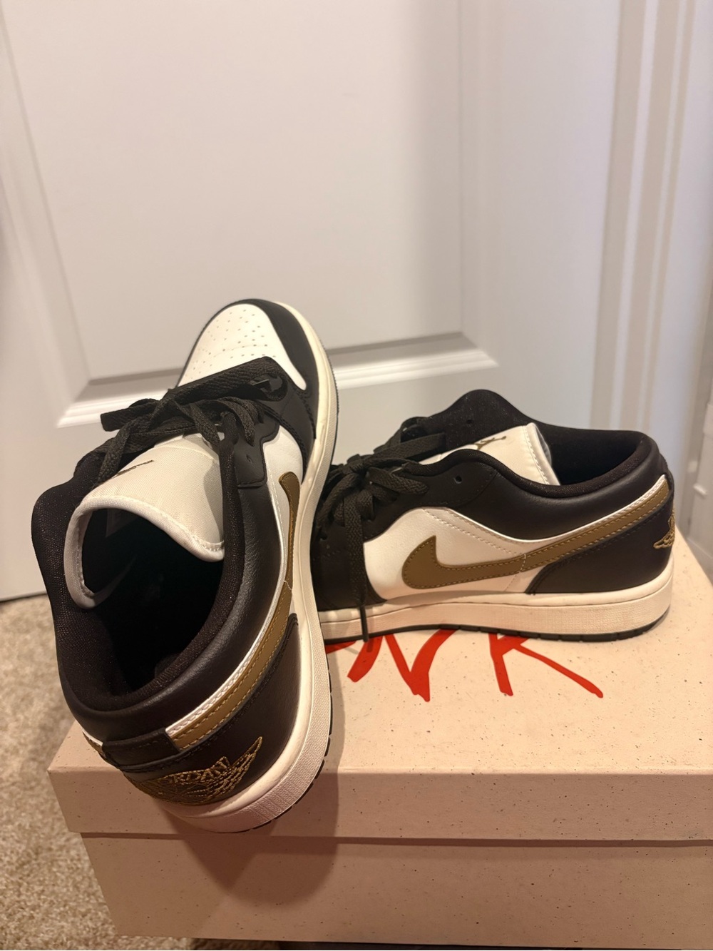 Men’s Nike Air Jordan 1 Low — Cream, Brown, Tan